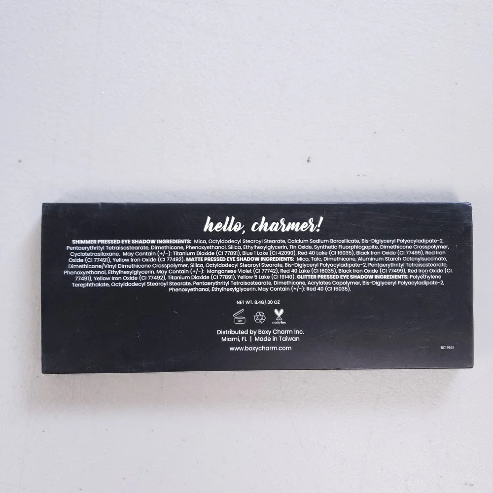BoxyCharm 12 Color Eyeshadow Palette Pigmented Blendable‎ Matte Shimmer Glam